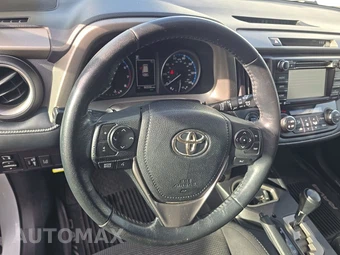 2018 Toyota RAV4 XLE - miniatura 10