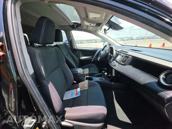 2018 Toyota RAV4 XLE – miniatura 8