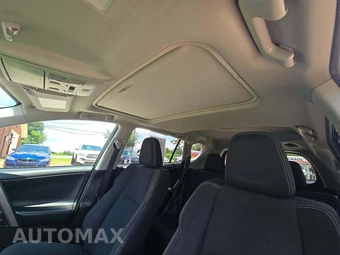 2018 Toyota RAV4 XLE – miniatura 11