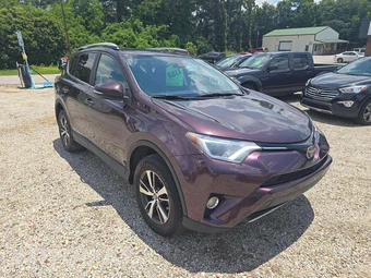 2018 Toyota RAV4 XLE – miniatura 4