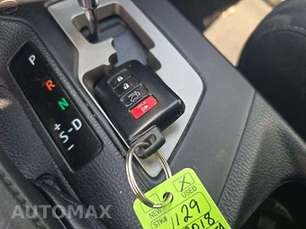 2018 Toyota RAV4 XLE – miniatura 8