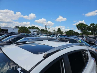 2018 Toyota RAV4 XLE - miniatura 12