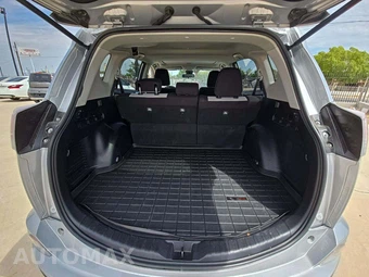 2018 Toyota RAV4 XLE – miniatura 11
