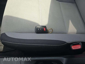 2018 Toyota RAV4 XLE – miniatura 5