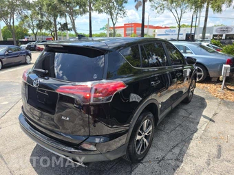 2018 Toyota RAV4 XLE - miniatura 3