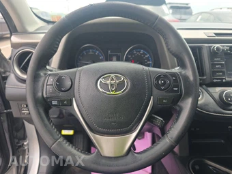 2018 Toyota RAV4 XLE – miniatura 10