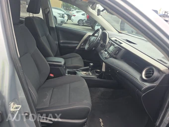 2018 Toyota RAV4 XLE – miniatura 8