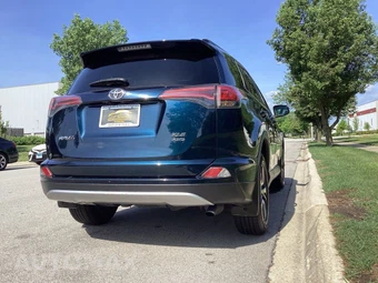 2018 Toyota RAV4 XLE - miniatura 11