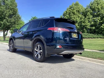 2018 Toyota RAV4 XLE - miniatura 13