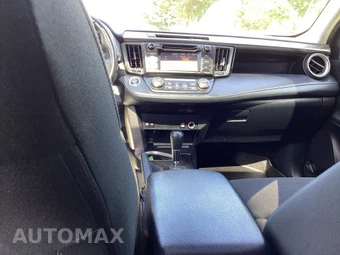 2018 Toyota RAV4 XLE - miniatura 16