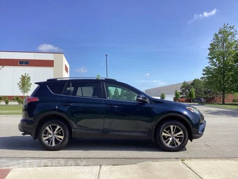 2018 Toyota RAV4 XLE - miniatura 6