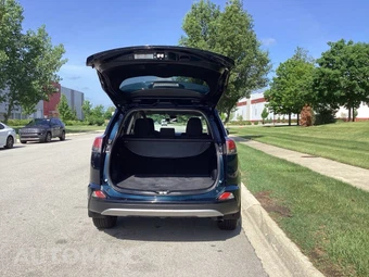 2018 Toyota RAV4 XLE - miniatura 9