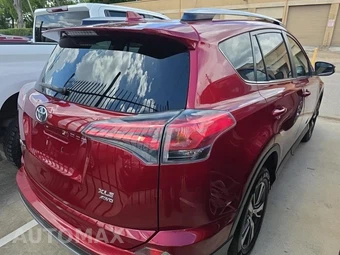 2018 Toyota RAV4 XLE - miniatura 4