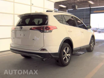 2018 Toyota RAV4 XLE – miniatura 4