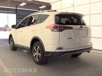 2018 Toyota RAV4 XLE – miniatura 6
