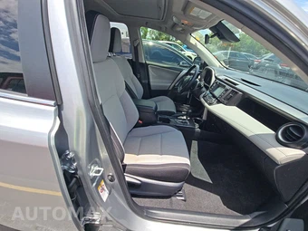 2018 Toyota RAV4 XLE - miniatura 8