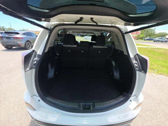 2018 Toyota RAV4 XLE - miniatura 11