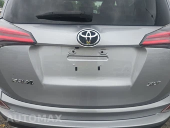 2018 Toyota RAV4 XLE - miniatura 16
