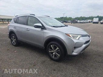 2018 Toyota RAV4 XLE - miniatura 3