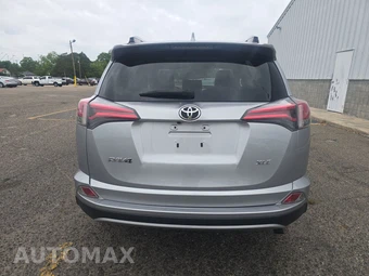 2018 Toyota RAV4 XLE - miniatura 5
