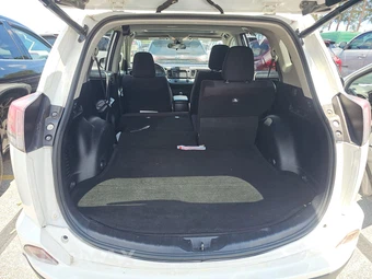 2018 Toyota RAV4 XLE – miniatura 16