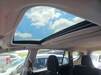 2018 Toyota RAV4 XLE – miniatura 18