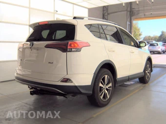 2018 Toyota RAV4 XLE – miniatura 4
