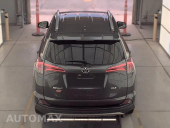 2018 Toyota RAV4 XLE – miniatura 5