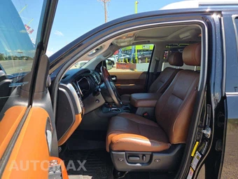 2018 Toyota Sequoia Platinum - miniatura 3