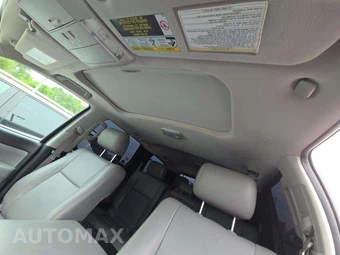 2018 Toyota Sequoia SR5 - miniatura 11