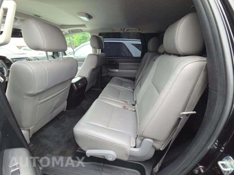 2018 Toyota Sequoia SR5 - miniatura 13