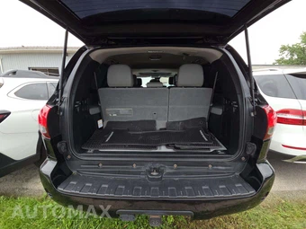 2018 Toyota Sequoia SR5 - miniatura 15