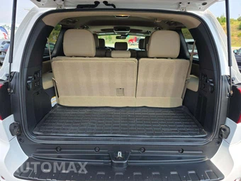 2018 Toyota Sequoia SR5 - miniatura 15