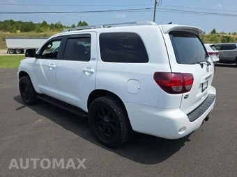 2018 Toyota Sequoia SR5 - miniatura 2