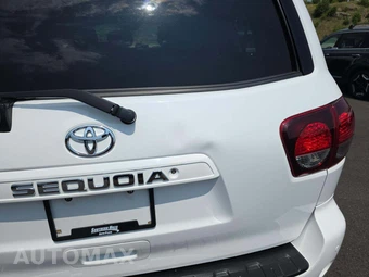 2018 Toyota Sequoia SR5 - miniatura 25