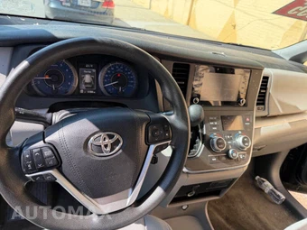 2018 Toyota Sienna L 7-Passenger 119.3" WB - miniatura 15