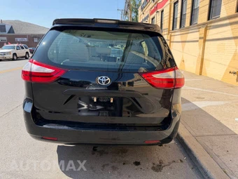 2018 Toyota Sienna L 7-Passenger 119.3" WB - miniatura 7