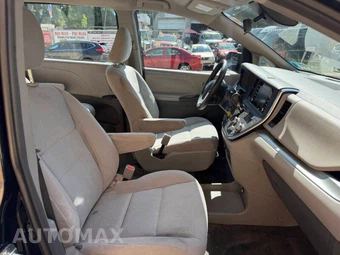 2018 Toyota Sienna L 7-Passenger 119.3" WB - miniatura 9