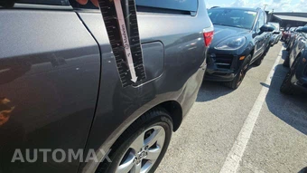 2018 Toyota Sienna LE 8-Passenger 119.3" WB - miniatura 28