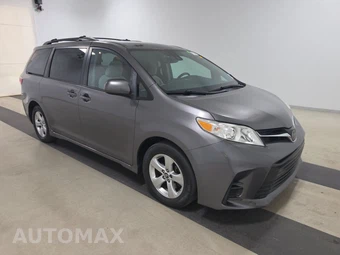 2018 Toyota Sienna LE 8-Passenger 119.3" WB - miniatura 3