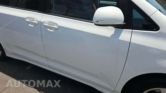 2018 Toyota Sienna LE 8-Passenger 119.3" WB - miniatura 26