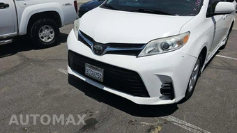 2018 Toyota Sienna LE 8-Passenger 119.3" WB - miniatura 27