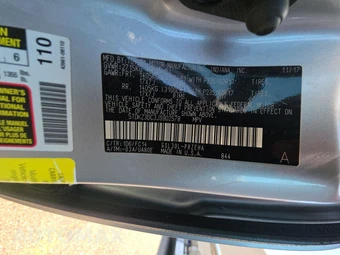 2018 Toyota Sienna LE 8-Passenger 119.3" WB - miniatura 15