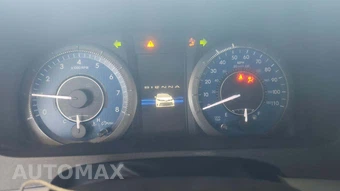 2018 Toyota Sienna LE 8-Passenger 119.3" WB - miniatura 18