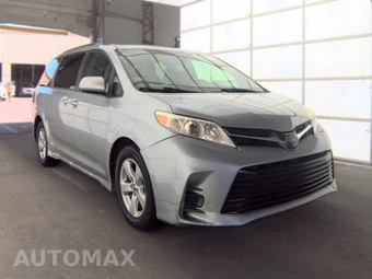2018 Toyota Sienna LE 8-Passenger 119.3" WB - miniatura 3