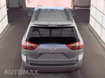 2018 Toyota Sienna LE 8-Passenger 119.3" WB - miniatura 5