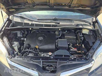 2018 Toyota Sienna LE 8-Passenger 119.3" WB - miniatura 25