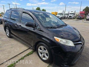 2018 Toyota Sienna LE 8-Passenger 119.3" WB - miniatura 4