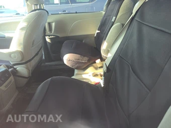2018 Toyota Sienna LE 8-Passenger 119.3" WB - miniatura 13