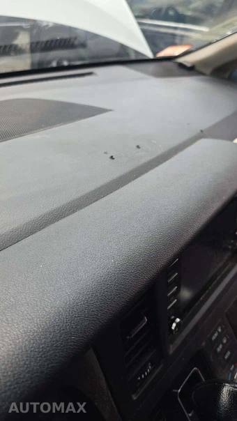 2018 Toyota Sienna LE 8-Passenger 119.3" WB - miniatura 33
